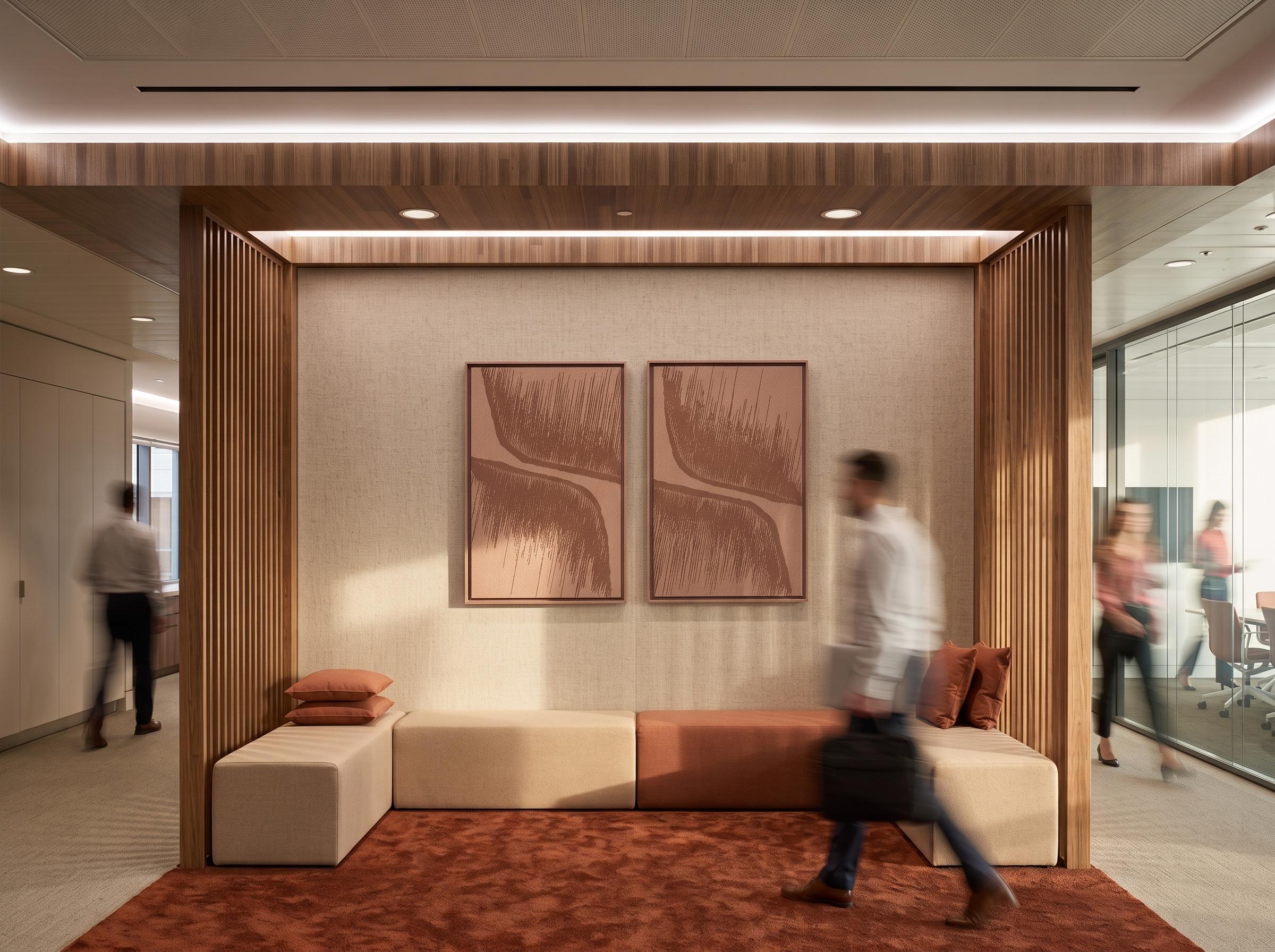 Deux panneaux FeltArt Botany Terra Bloom dans un intérieur contemporain